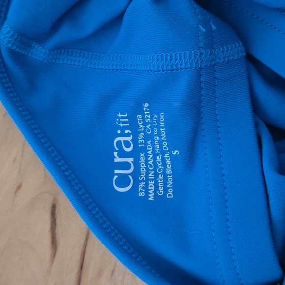 Vintage Curafit workout top with built in bra - Picture 3 of 4